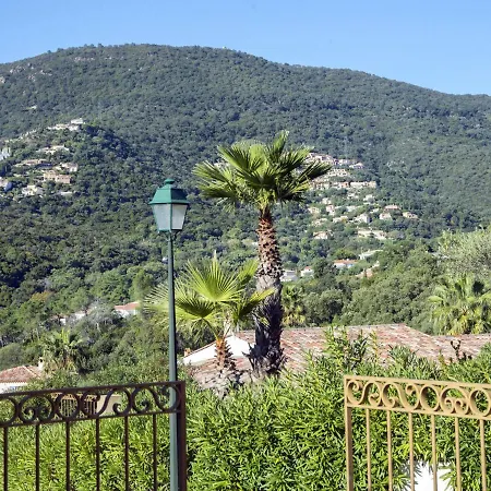 With Swimming Pool, Only 1 Km From Sea Cavalaire-sur-Mer