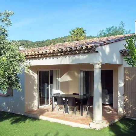 With Swimming Pool, Only 1 Km From Sea Villa